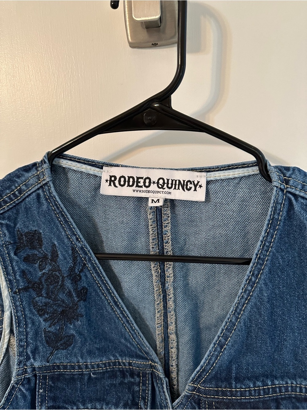 Rodeo Quincy Embroidered Denim Vest in Medium Blue - Picture 2 of 4